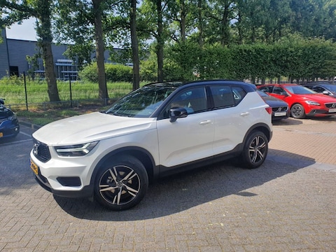 Volvo XC40 T3 R-Design (2019)