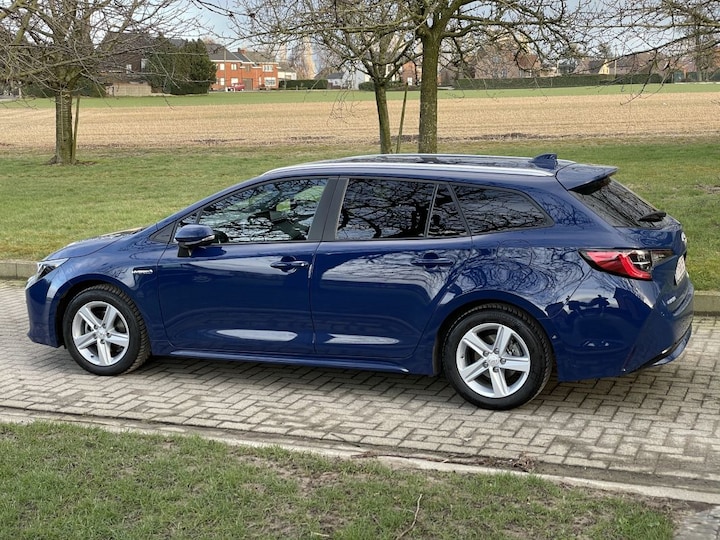 Toyota Corolla Touring Sports 1.8 Hybrid Dynamic (2020)