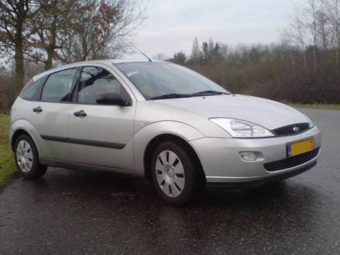 Ford Focus 1.6i 16V Ambiente (1999)