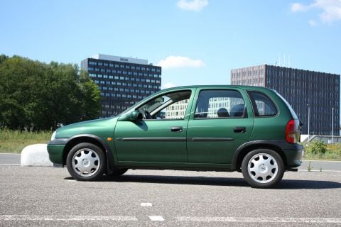 Opel Corsa 1.2i-16V Onyx (2000)