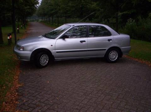 Suzuki Baleno 1.6 GLX (1998)