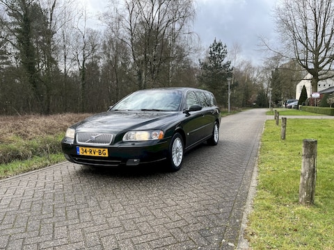 Volvo V70 2.5T Momentum