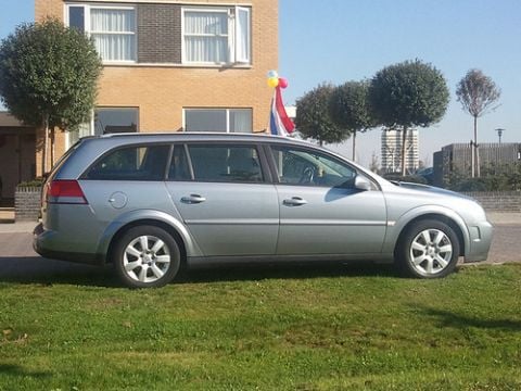 Opel Vectra Stationwagon 2.2-16V DGi Elegance (2005)
