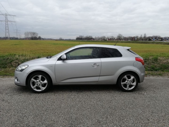 Kia Pro_Ceed 1.6 CVVT X-tra (2009)
