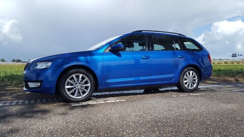 Skoda Octavia Combi 1.2 TSI 105pk Greentech Ambition Bus.