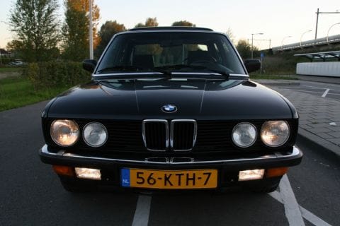 BMW 535i (1986)