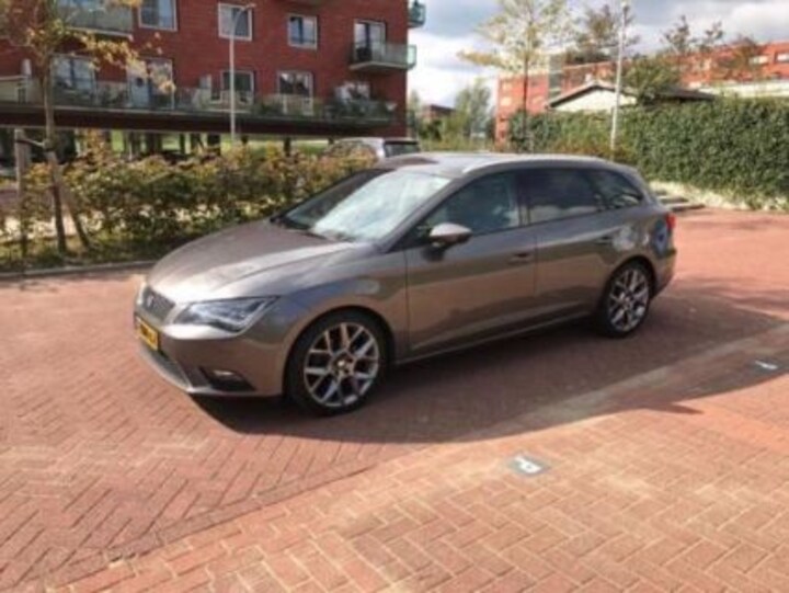 Seat Leon ST 1.6 TDI Ecomotive Lease Sport