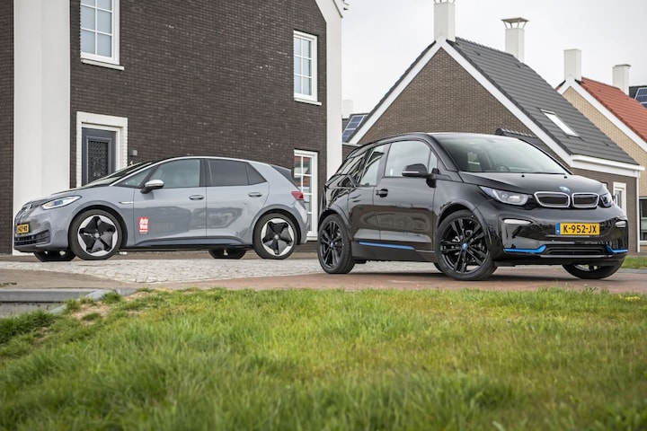 BMW i3 vs. Volkswagen ID.3 Vergelijkende Test AutoWeek
