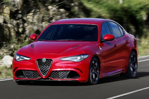 Alfa Romeo Giulia 2.9 V6 Quadrifoglio (2016)