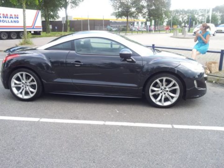 Peugeot RCZ 1.6 THP 155