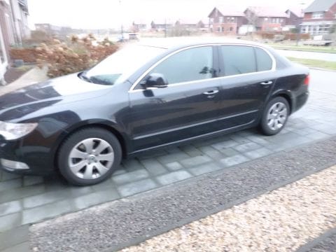 Skoda Superb 1.9 TDI Comfort Businessline (2009)
