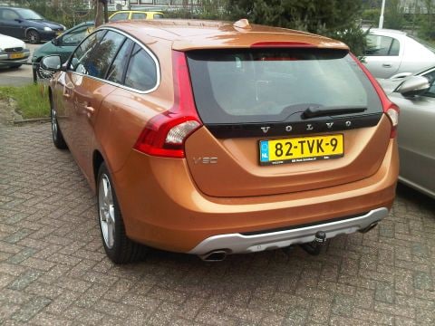 Volvo V60 T3 Summum (2012)