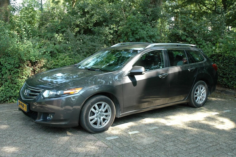 Honda Accord Tourer 2.0i Elegance Special Edition (2011)