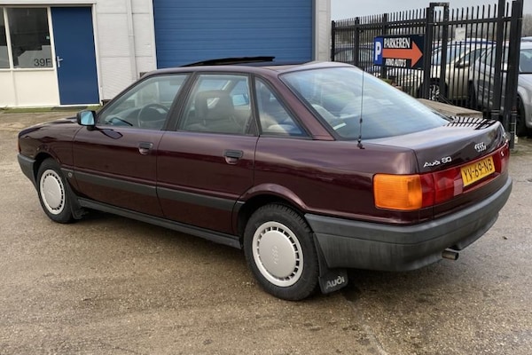 Audi 80