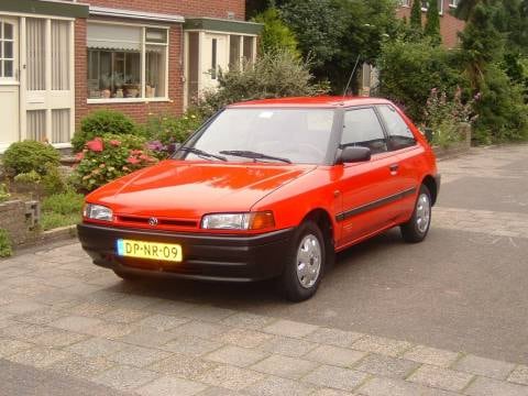 Mazda 323 1.3i LX (1992)