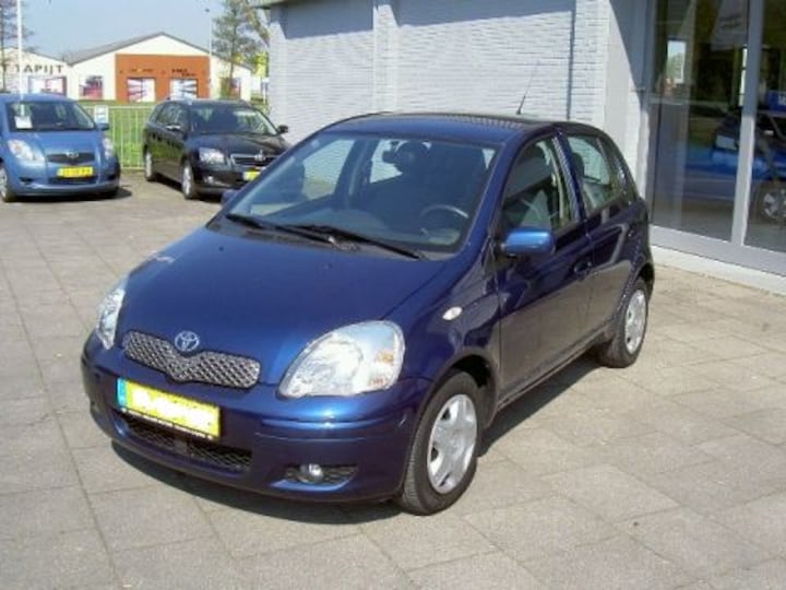 Toyota Yaris 1.3 16v VVT-i Linea Sol (2005)
