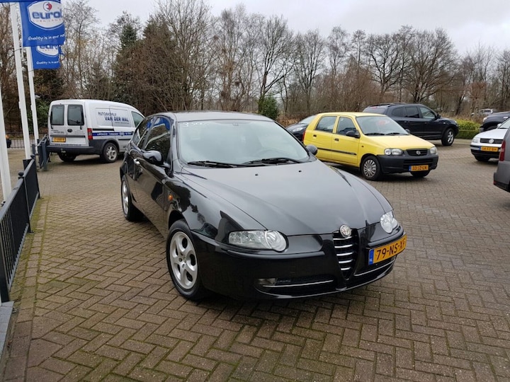 Alfa Romeo 147 1.6 T.Spark 16V Edizione Sportiva (2004)