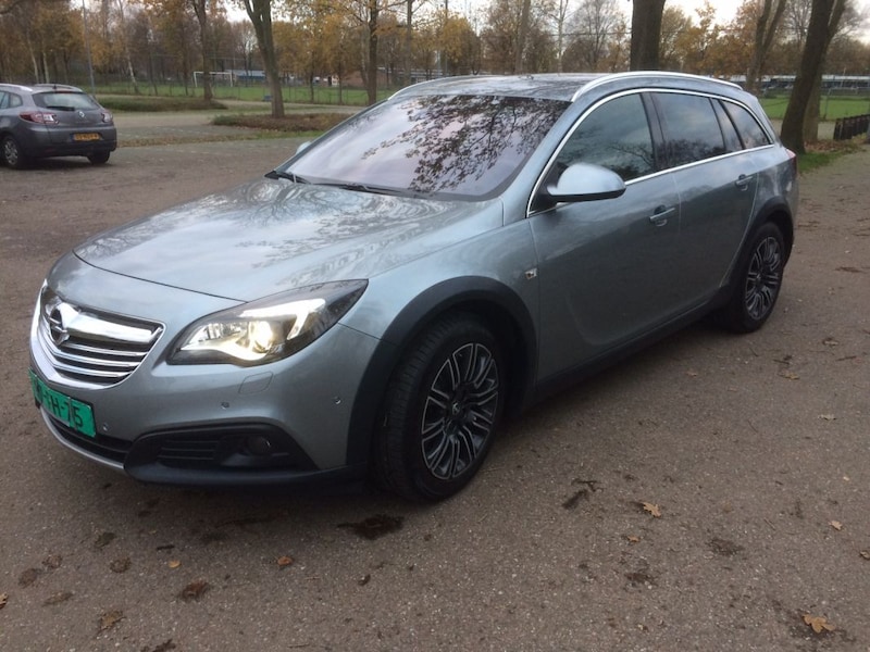 Opel Insignia Country Tourer 2.0 Turbo 250pk 4x4 (2014)