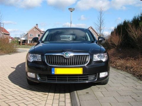 Skoda Superb 2.0 TDI 140pk Ambition (2009)