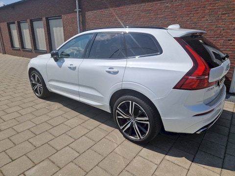 Volvo XC60 B5 AWD R-Design