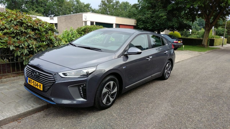 Hyundai Ioniq Hybrid Premium (2017)