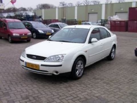 Ford Mondeo 2.0 TDdi 115pk Ghia (2001)