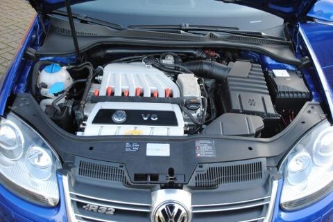 Volkswagen Golf R32 (2006)