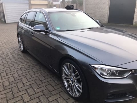 BMW 320d Touring High Executive (2012)