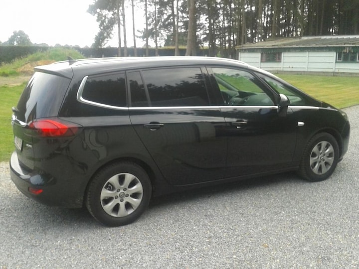 Opel Zafira Tourer Cosmo exoFlex A16CDTI MT6 (2014)