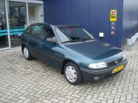 Opel Astra 1.6i GL