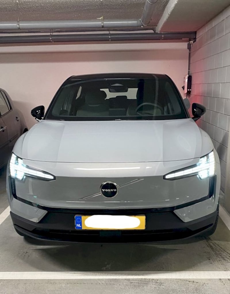 Volvo EX30 Single Motor Extended Range Plus (2024)