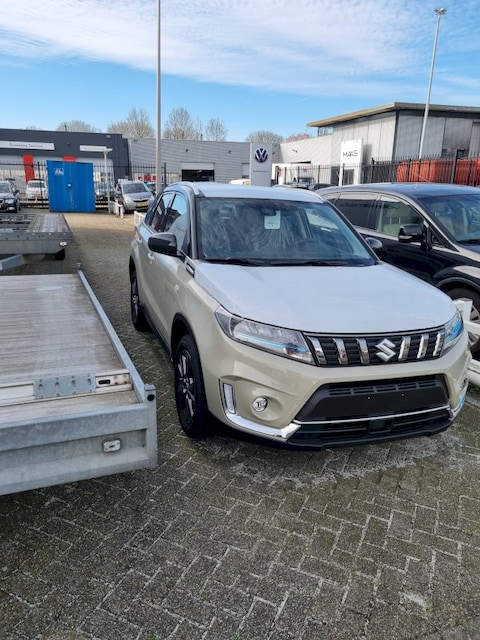 Suzuki Vitara (2023)