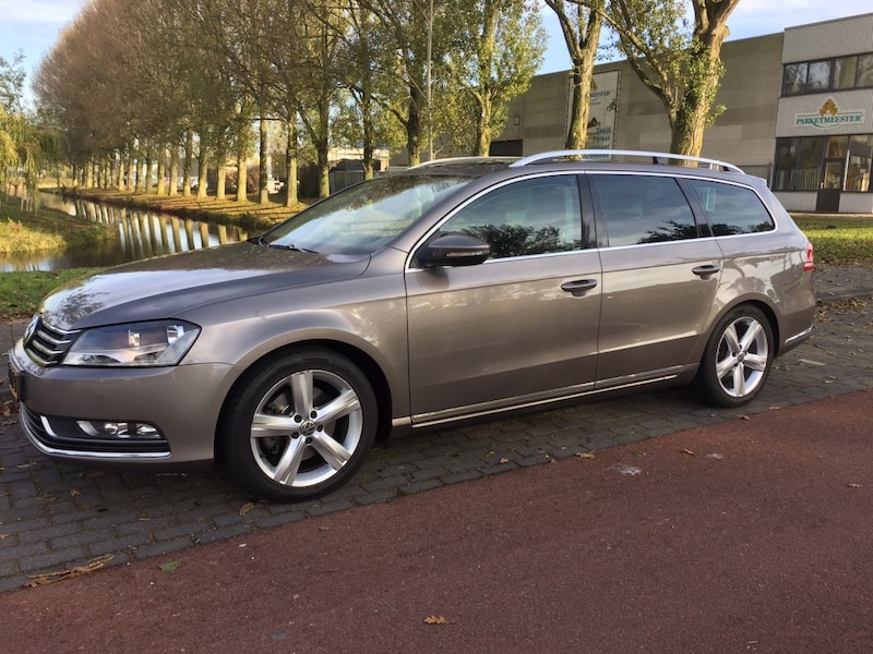 Volkswagen Passat Variant 1.6 TDI 105pk BMT Highline (2011)