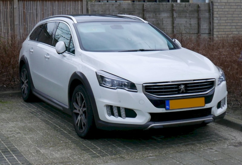 Peugeot 508 SW RXH 2.0 HDi HY4 (2015)