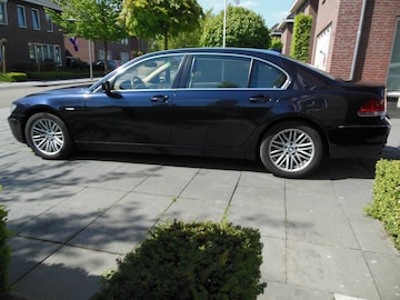 BMW 740Li High Executive (2006)