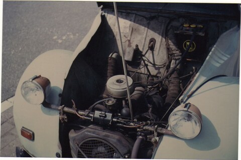 Citroën 2CV AZ Berline (18pk 425cc motor)