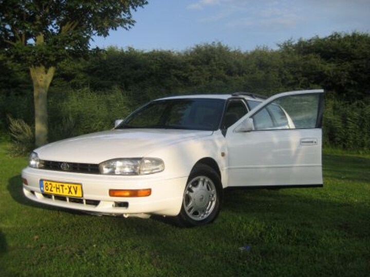 Toyota Camry Customwagon 3.0 GXi V6 (1992)