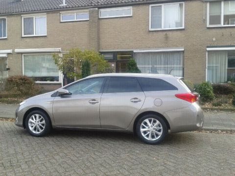 Toyota Auris Touring Sports 1.8 Hybrid Lease Plus (2013)