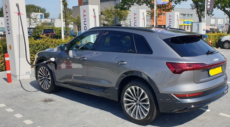 Audi e-tron 55 quattro (2019)