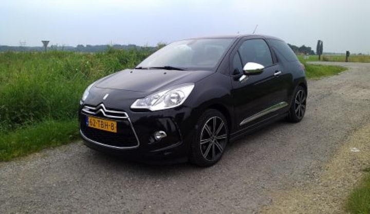 Citroën DS3 1.6 e-HDi 90 So Chic (2012)