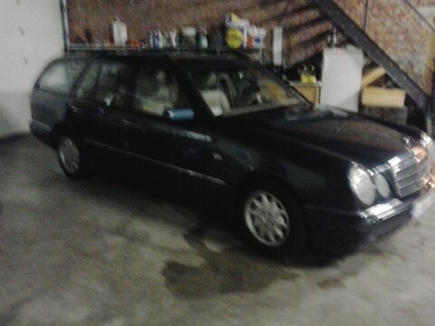 Mercedes-Benz E 290 Turbo Diesel Elegance Combi