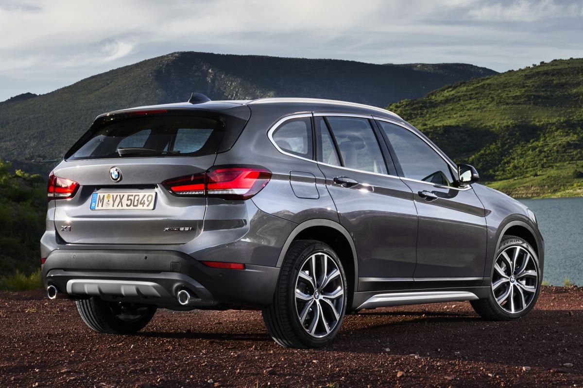 BMW X1 xDrive20i (2021) review - AutoWeek