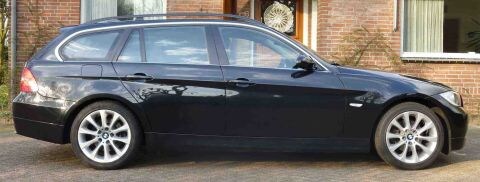 BMW 325i Touring Executive (2006)