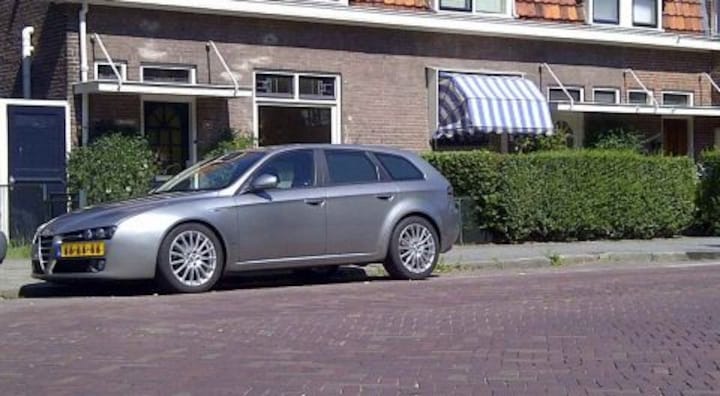 Alfa Romeo 159 Sportwagon 1.9 JTDm 16v Distinctive (2006)