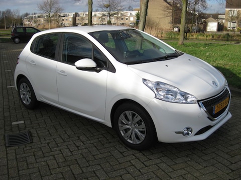 Peugeot 208 Envy 1.2 e-VTi
