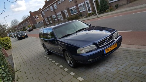 Volvo V70 2.4 140pk Europa