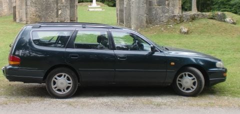 Toyota Camry Customwagon 3.0 GXi V6 (1996)