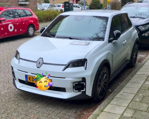 Renault 5 E-TECH urban range iconic cinq (2026)