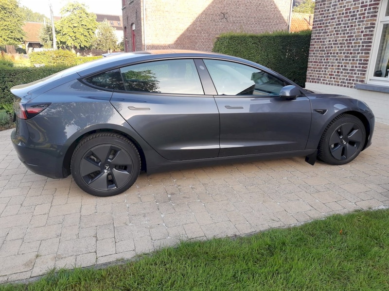 Tesla Model 3 RWD (2022)