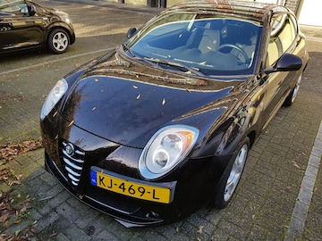 Alfa Romeo MiTo (2010)